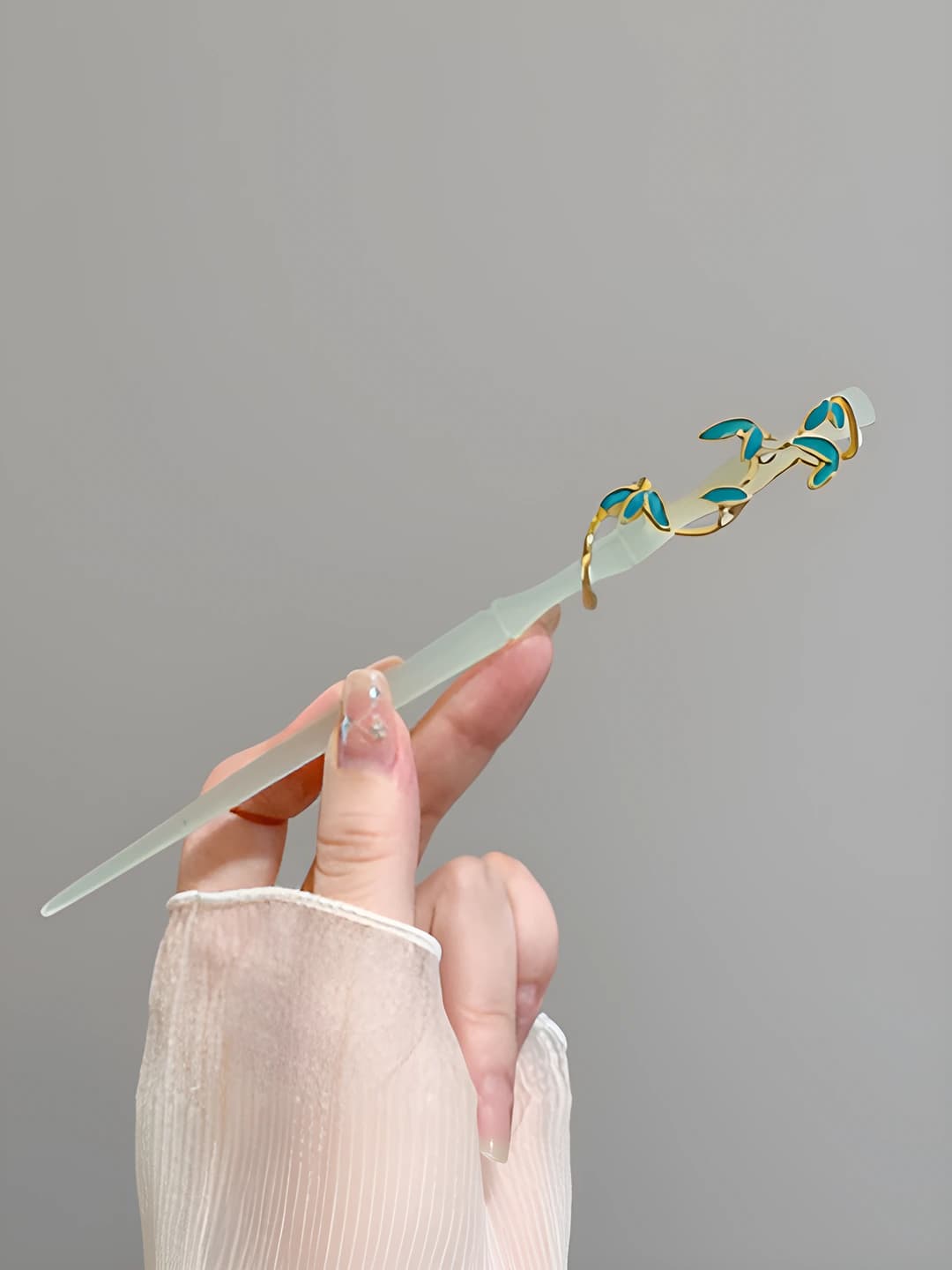 49# Dragon bamboo, light blue leaf hair pin (bagged) (approx. 18 cm)