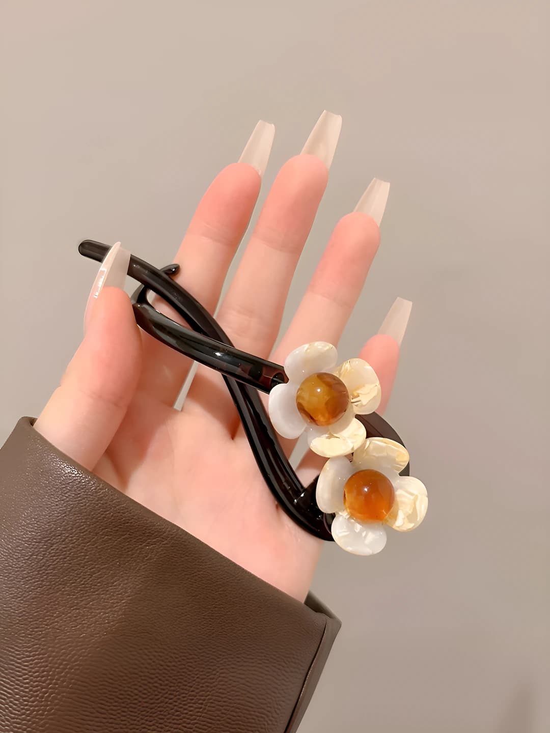 3# Apricot small floral clip