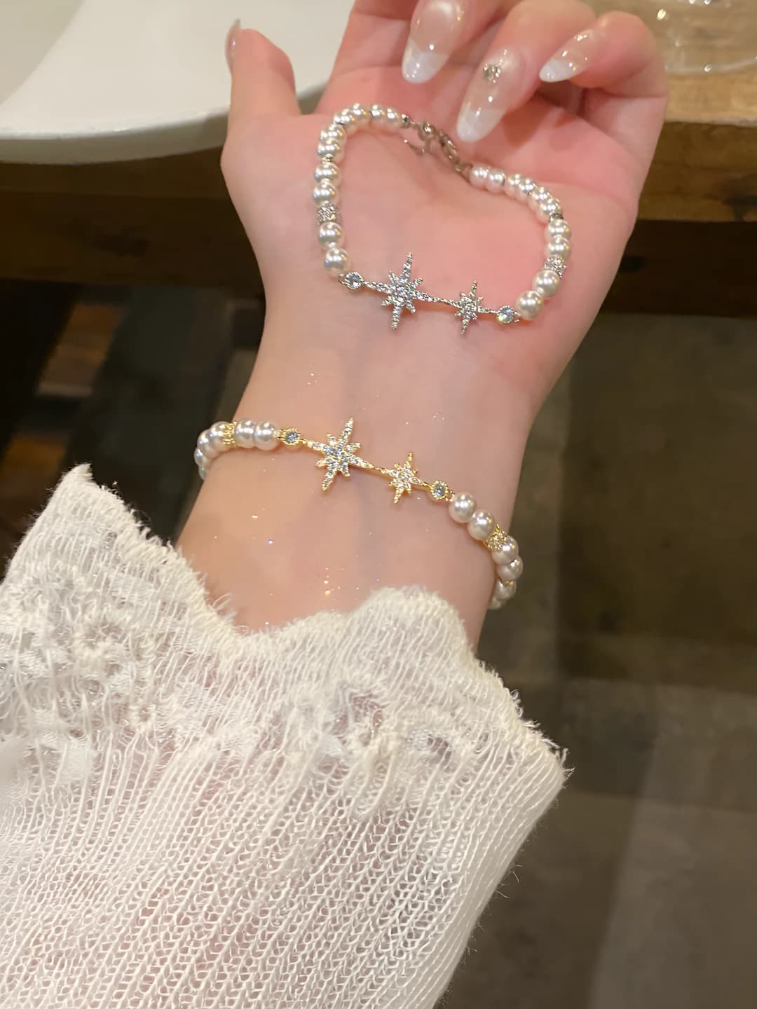 Women's star-shaped pearl bracelet with zircon, luxury style