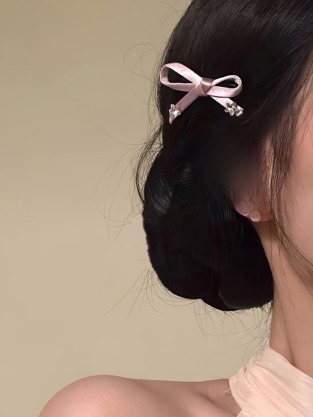 Pink bow hair clip ~3 cm