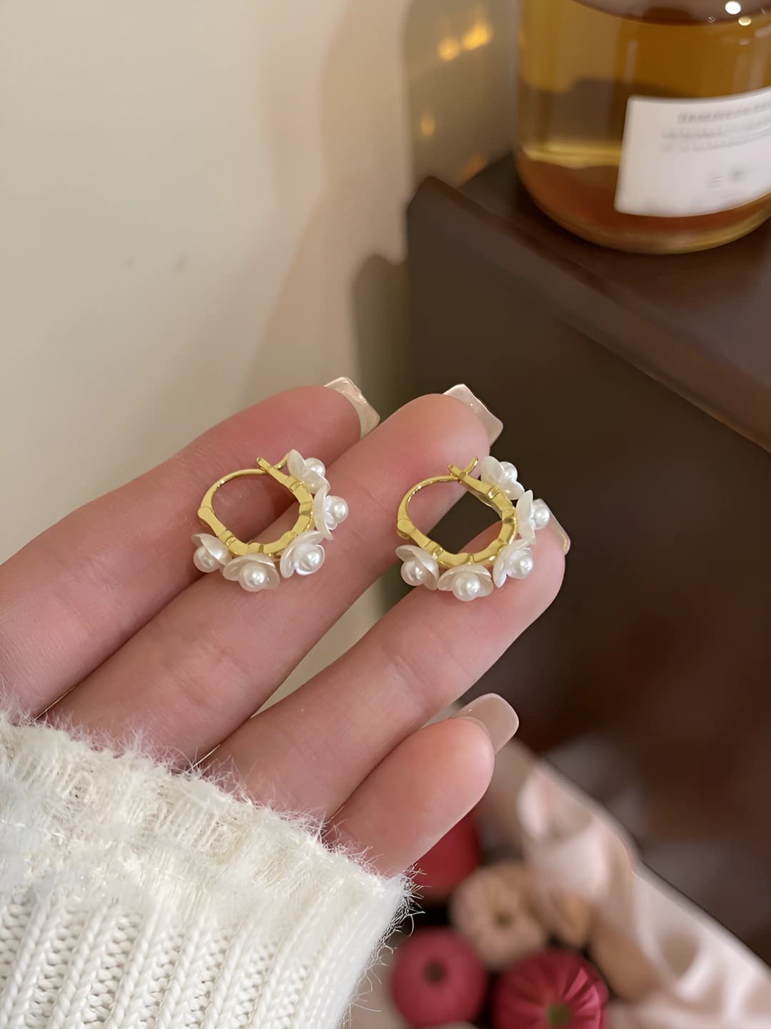 87522 Pearl shell flower clip