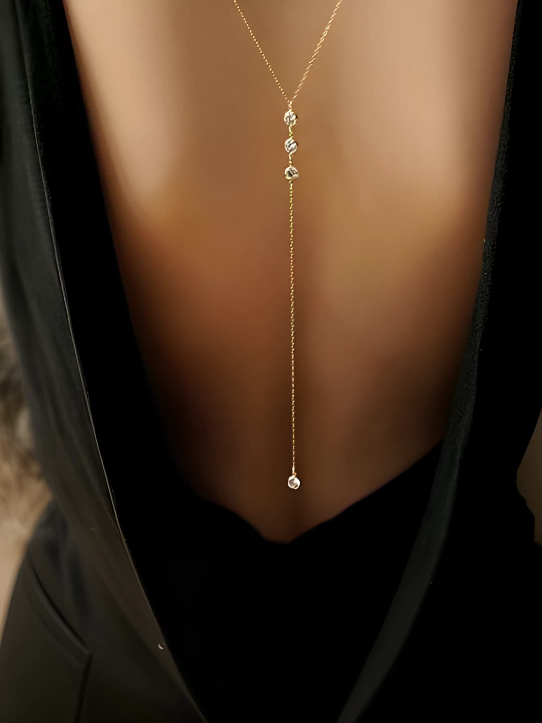 Women's pendant body/back chain necklace, European and American style, white crystal body jewelry