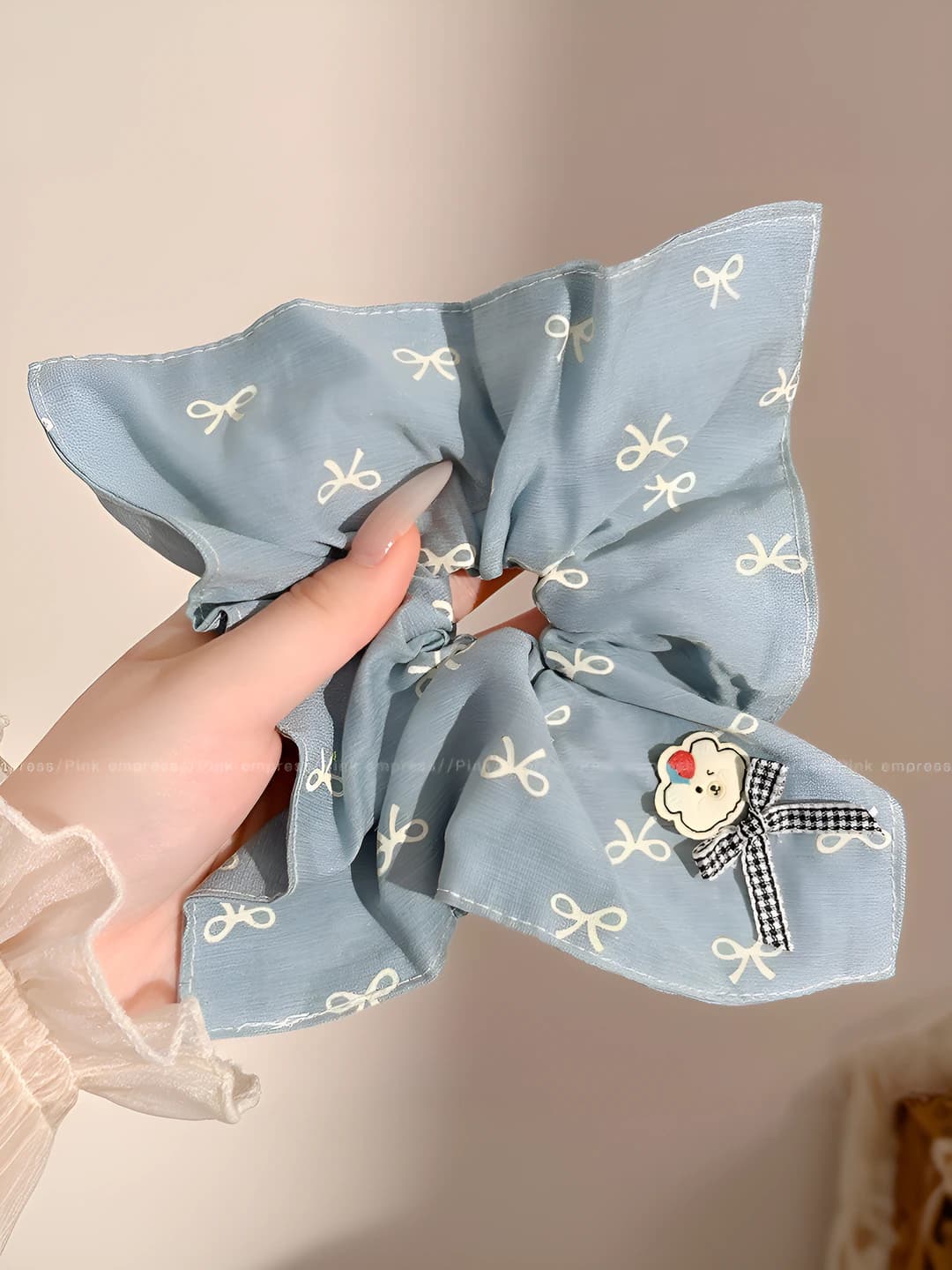 Blue bow ~12 cm