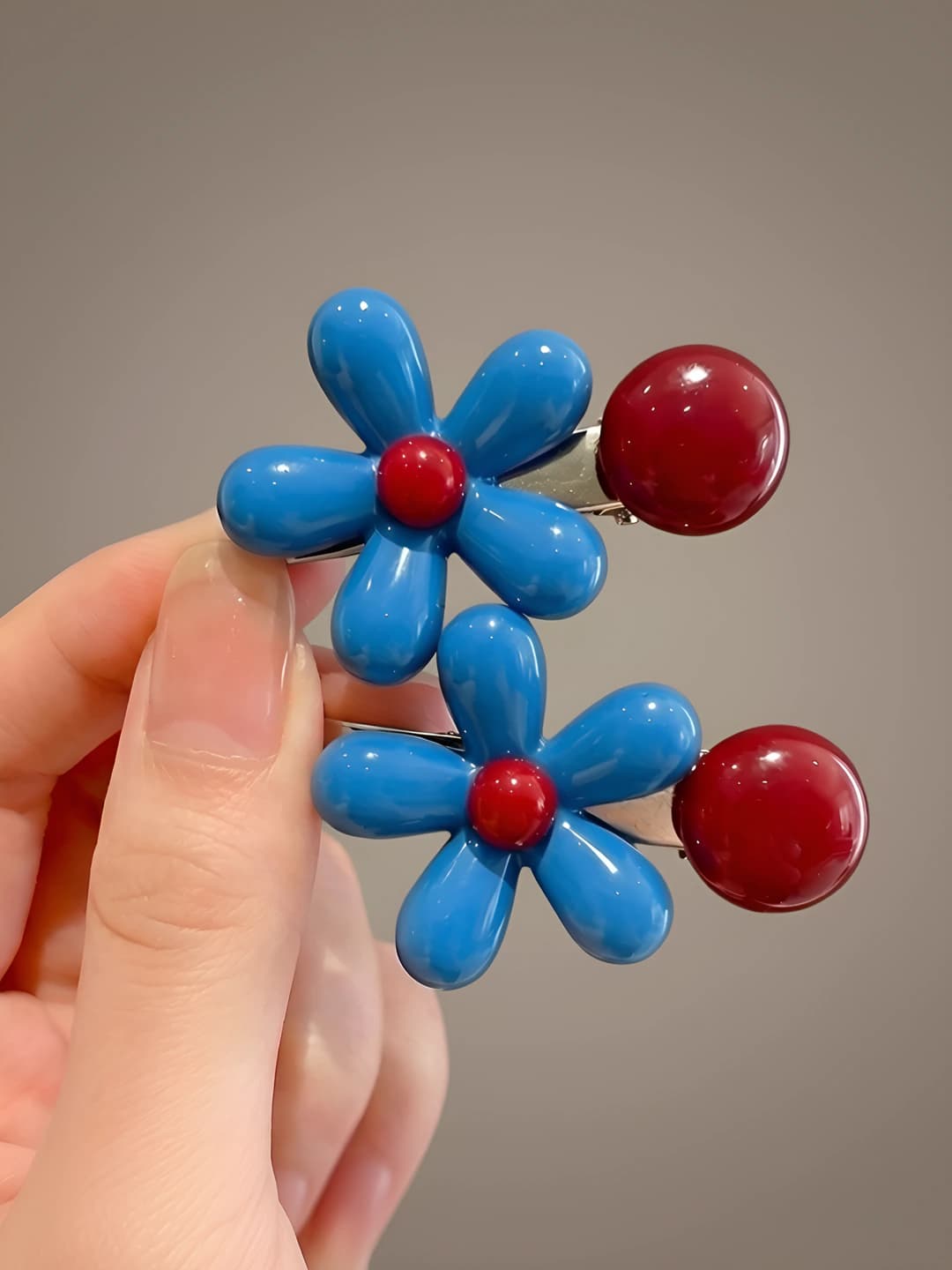 3# Bordo shar, ko'k gullar, 4.5 sm
