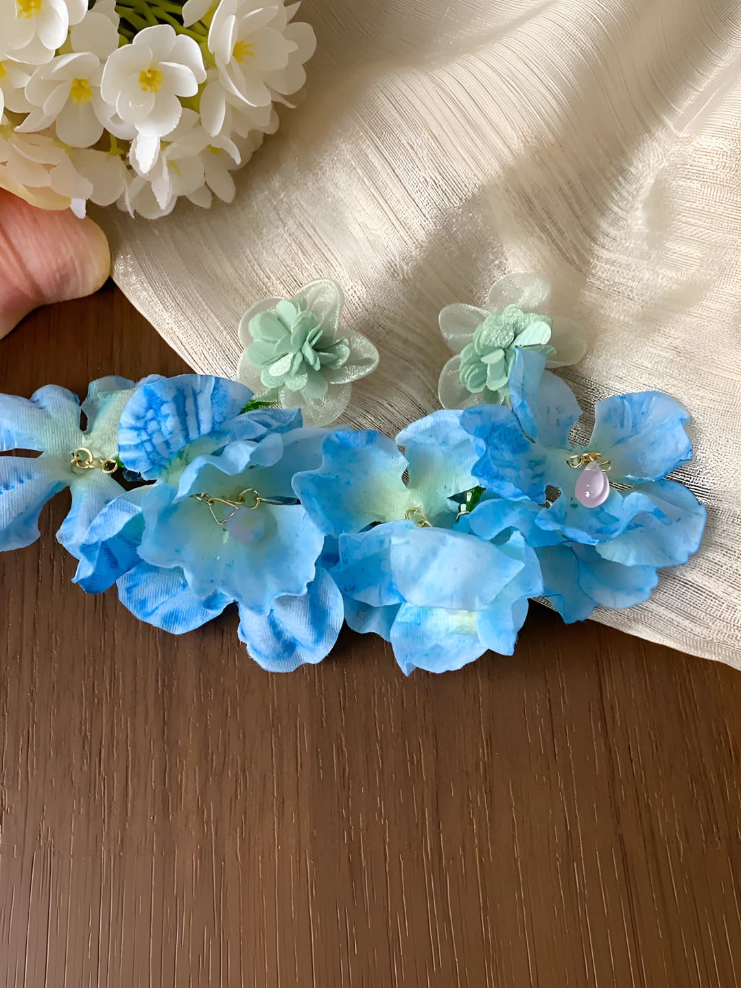 37 Silver pin - Blue - Green