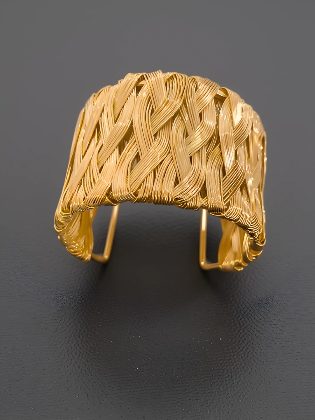 38# Bracelet - Gold