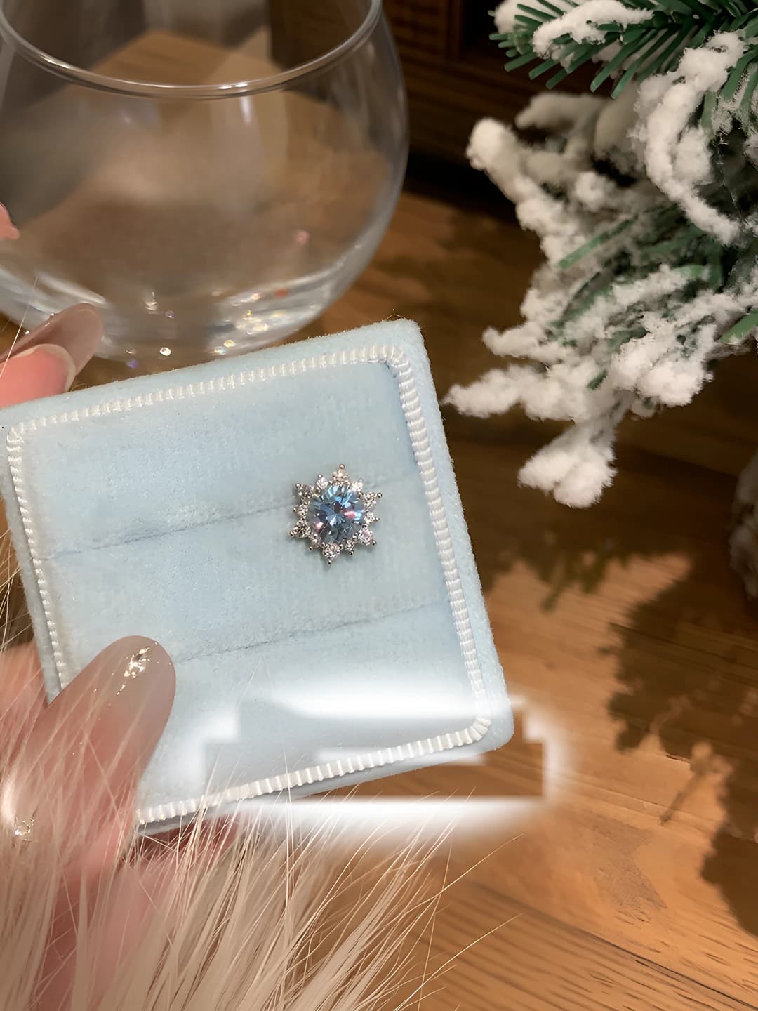 5561 blue zircon snowflake 1 pc