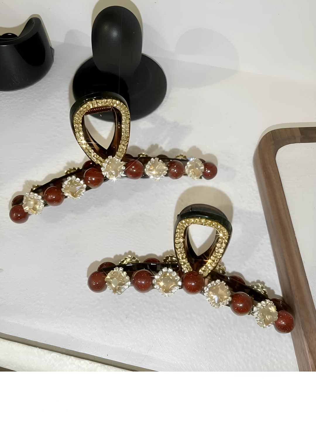 Women's hair clips and combs in Korean style with red rhinestones