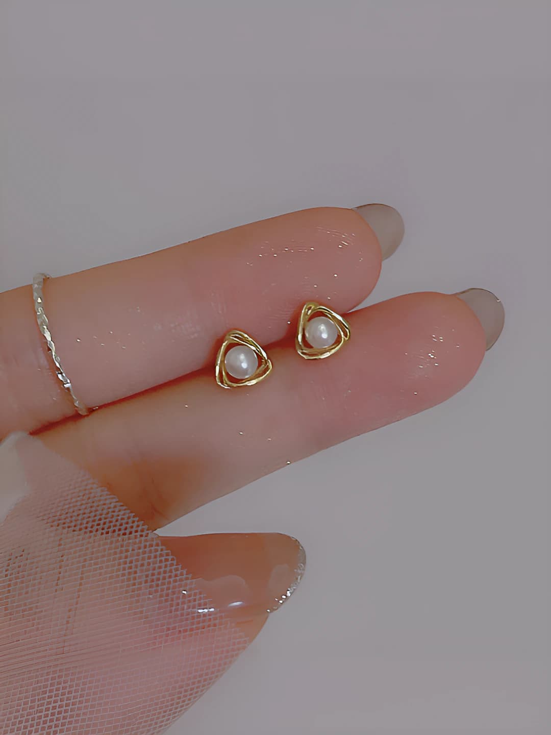Women's geometric imitation pearl stud earrings, Korean and Japanese style, fresh and sweet style, 2026