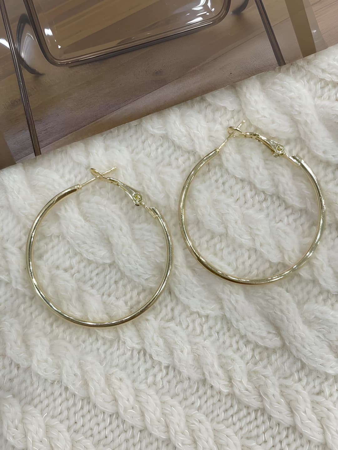 Women's 2026 metal hoop earrings, high quality, minimalist style