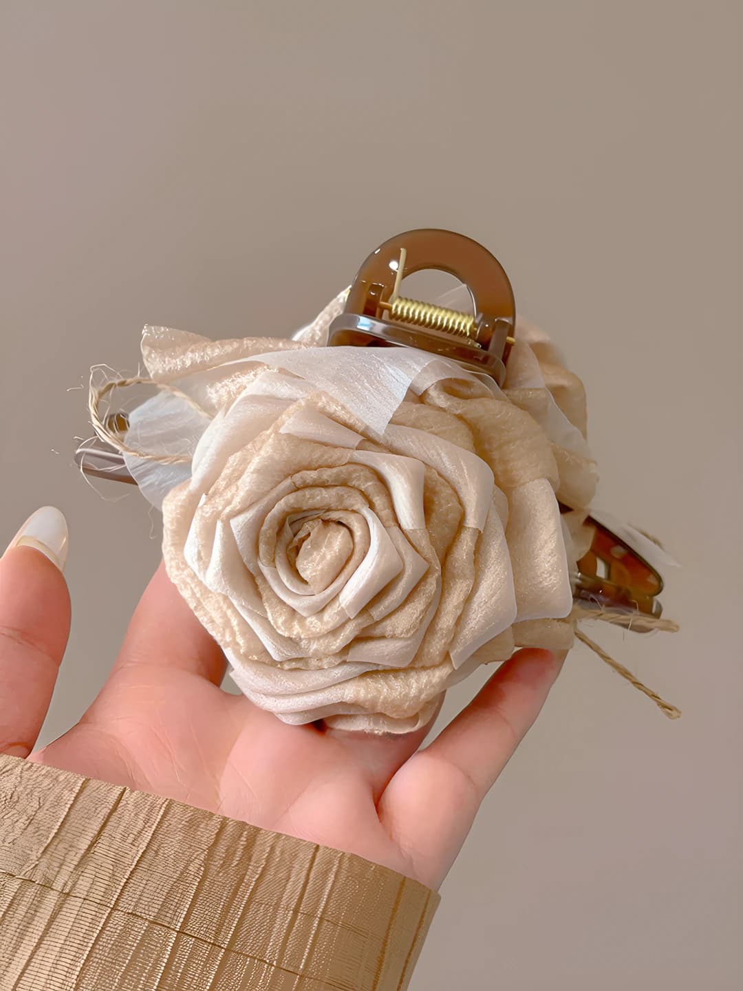 Beige dried rose clip 13 cm