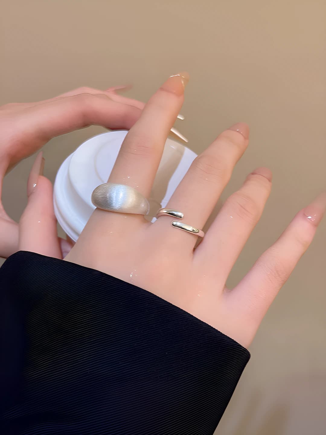 Women's silver matte geometric open ring