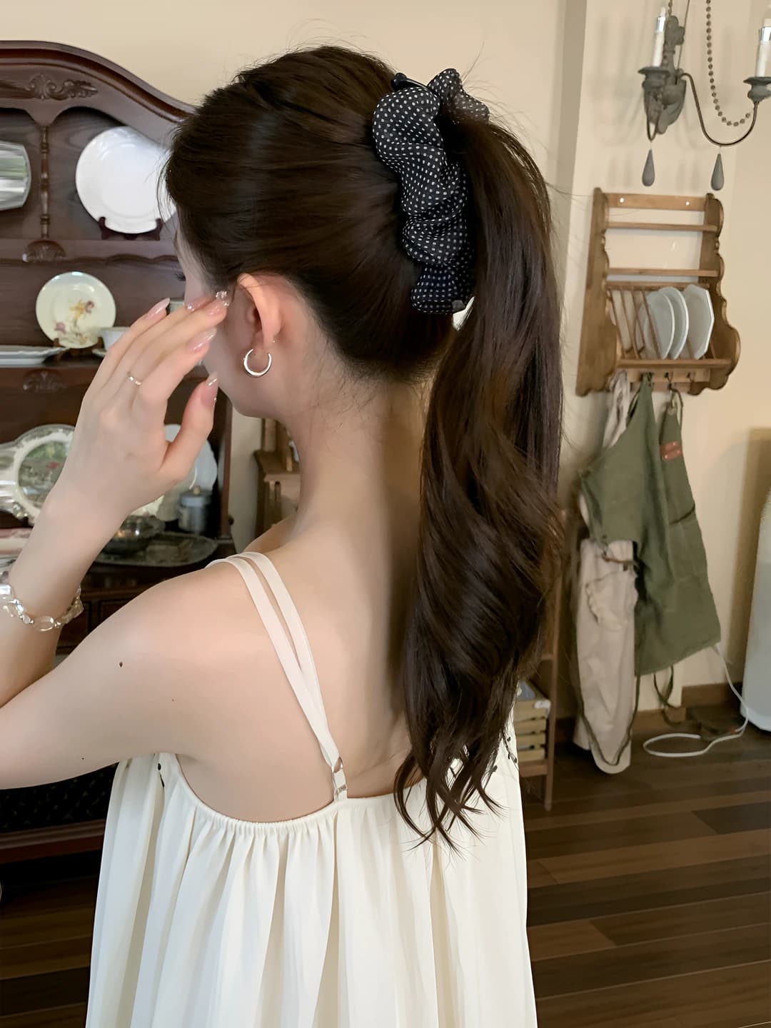 Women's Korean style fresh and sweet tulle polka dot banana hair clip