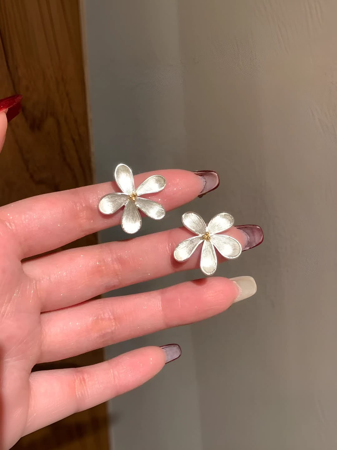 Silver flower earrings (pair)