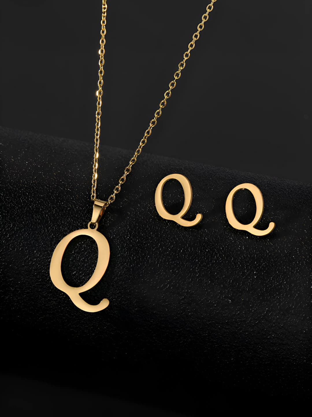 Q