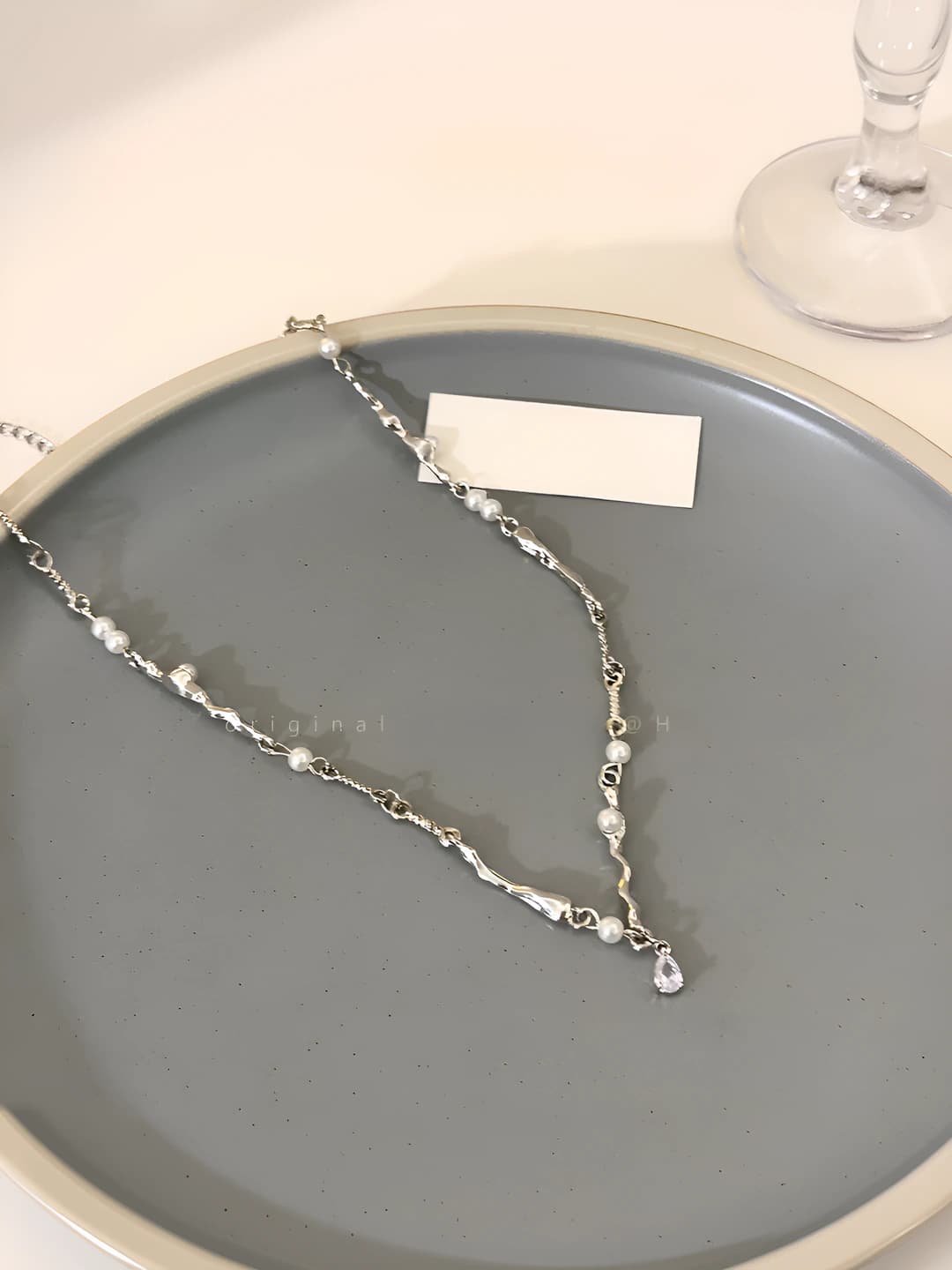 Zircon and pearl necklace