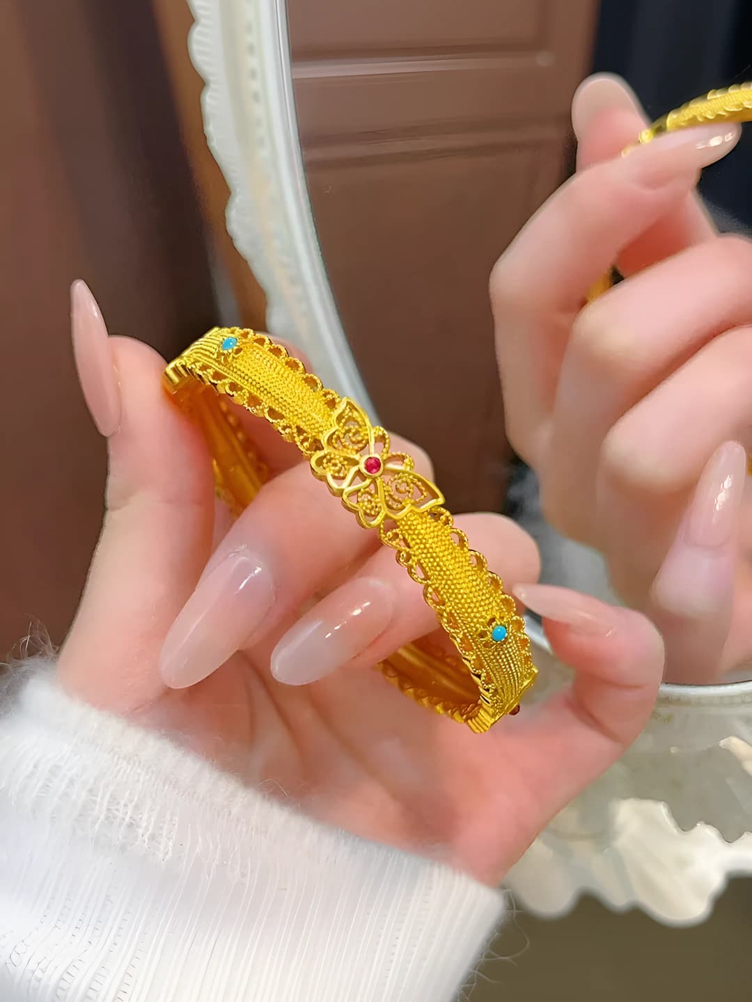 Women's openwork floral bracelet, Chinese style, retro design element