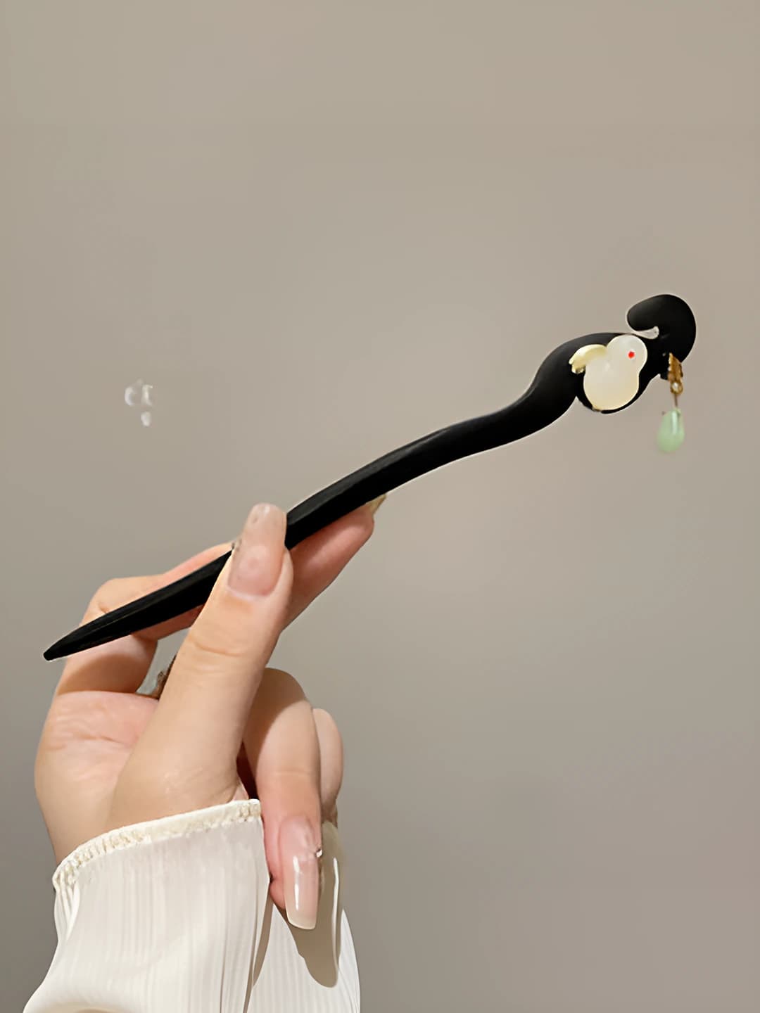47# Green jade teardrop, rabbit hairpin (18 cm)