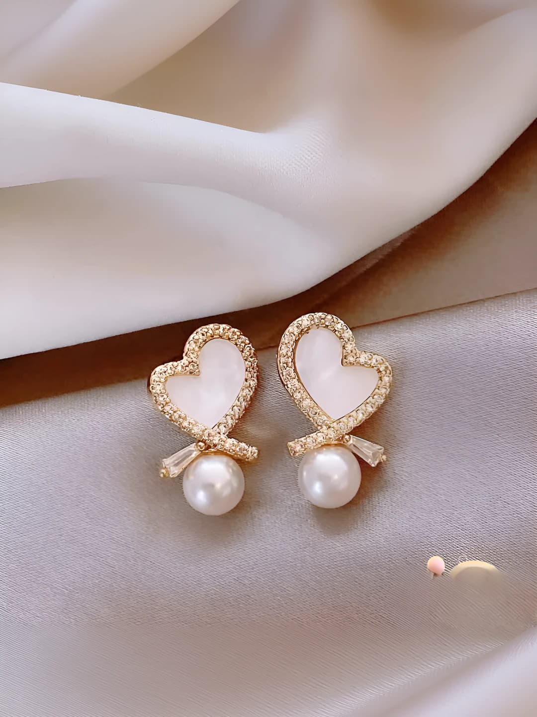Women's 925 silver post heart pearl earrings, 2026, unique design, pastoral style