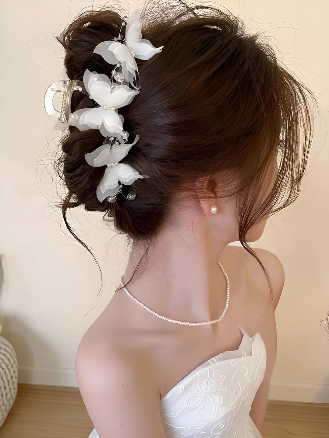White mesh butterfly bubble pearl clip 13 cm