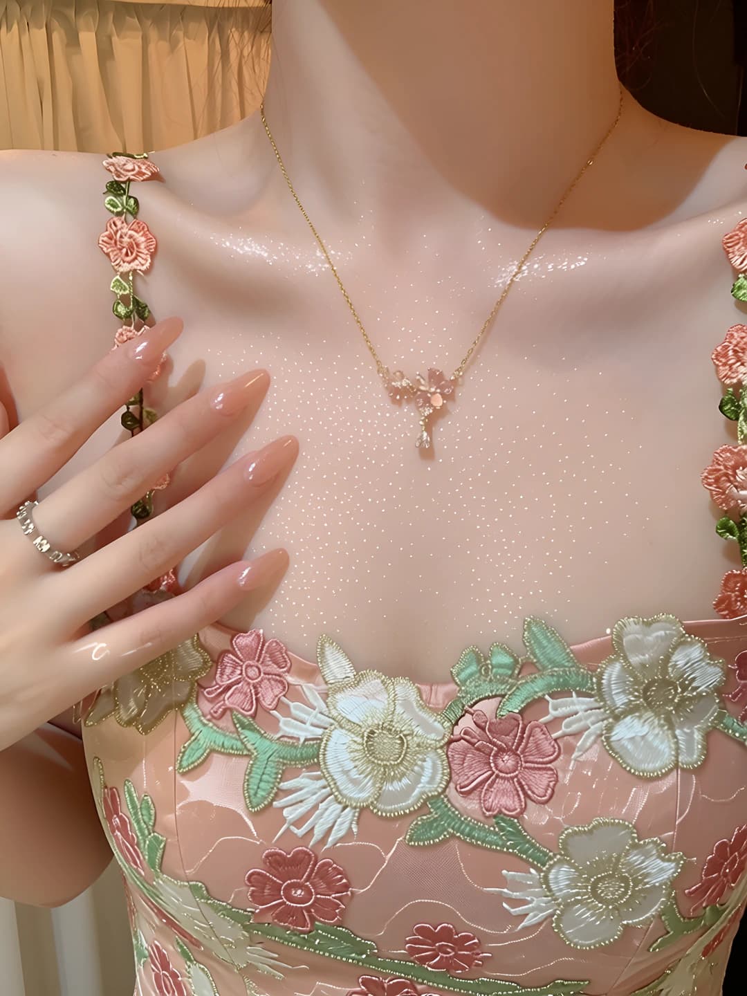 Women's titanium steel necklace with floral zircon pendant