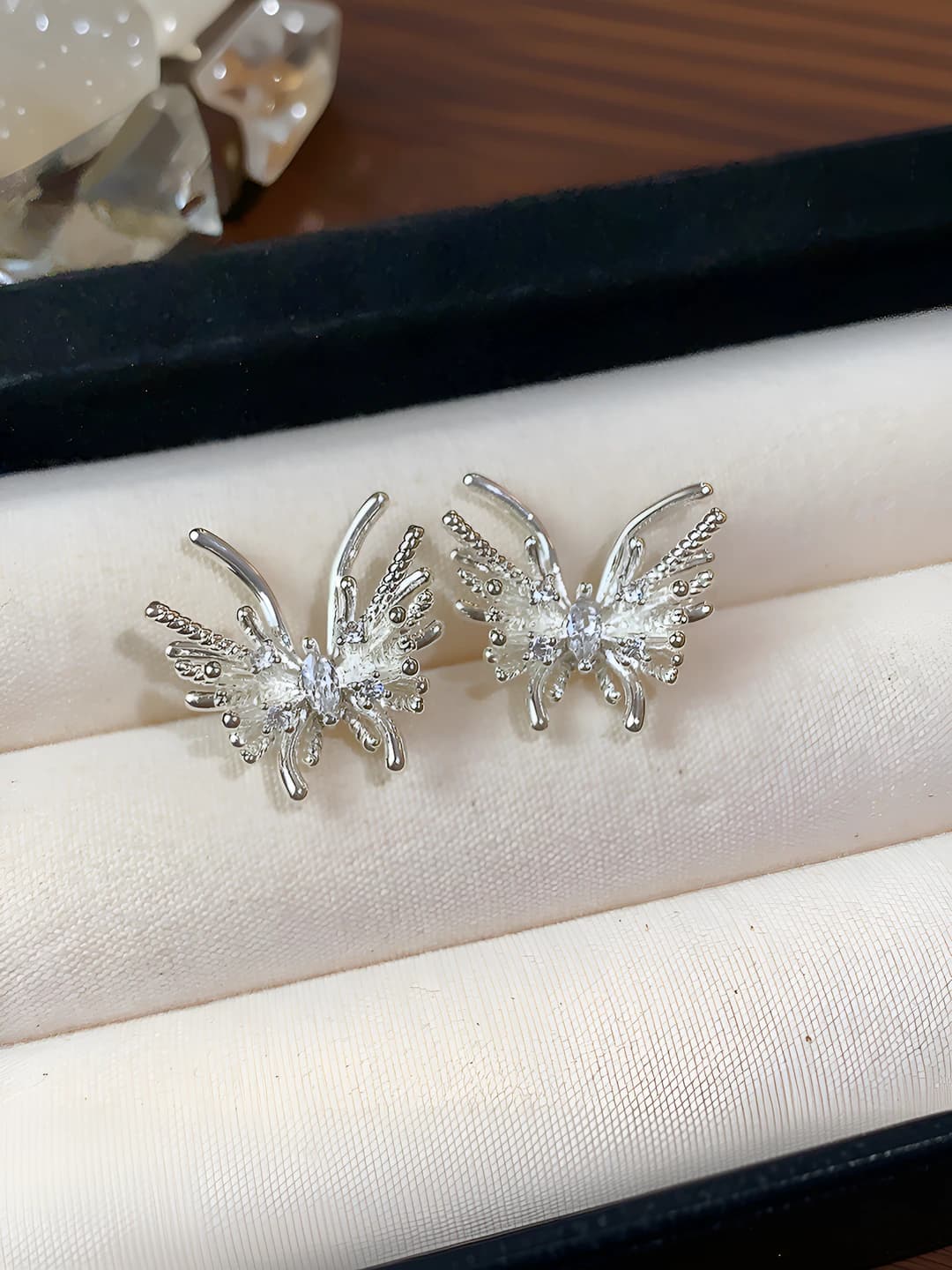69 серебряная игла - серебро