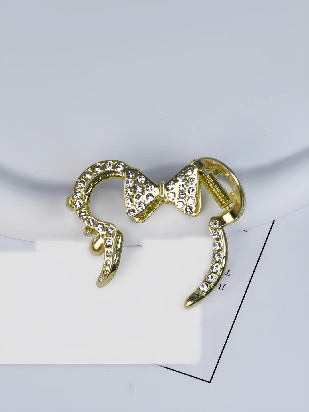 KT cat hair clip 1