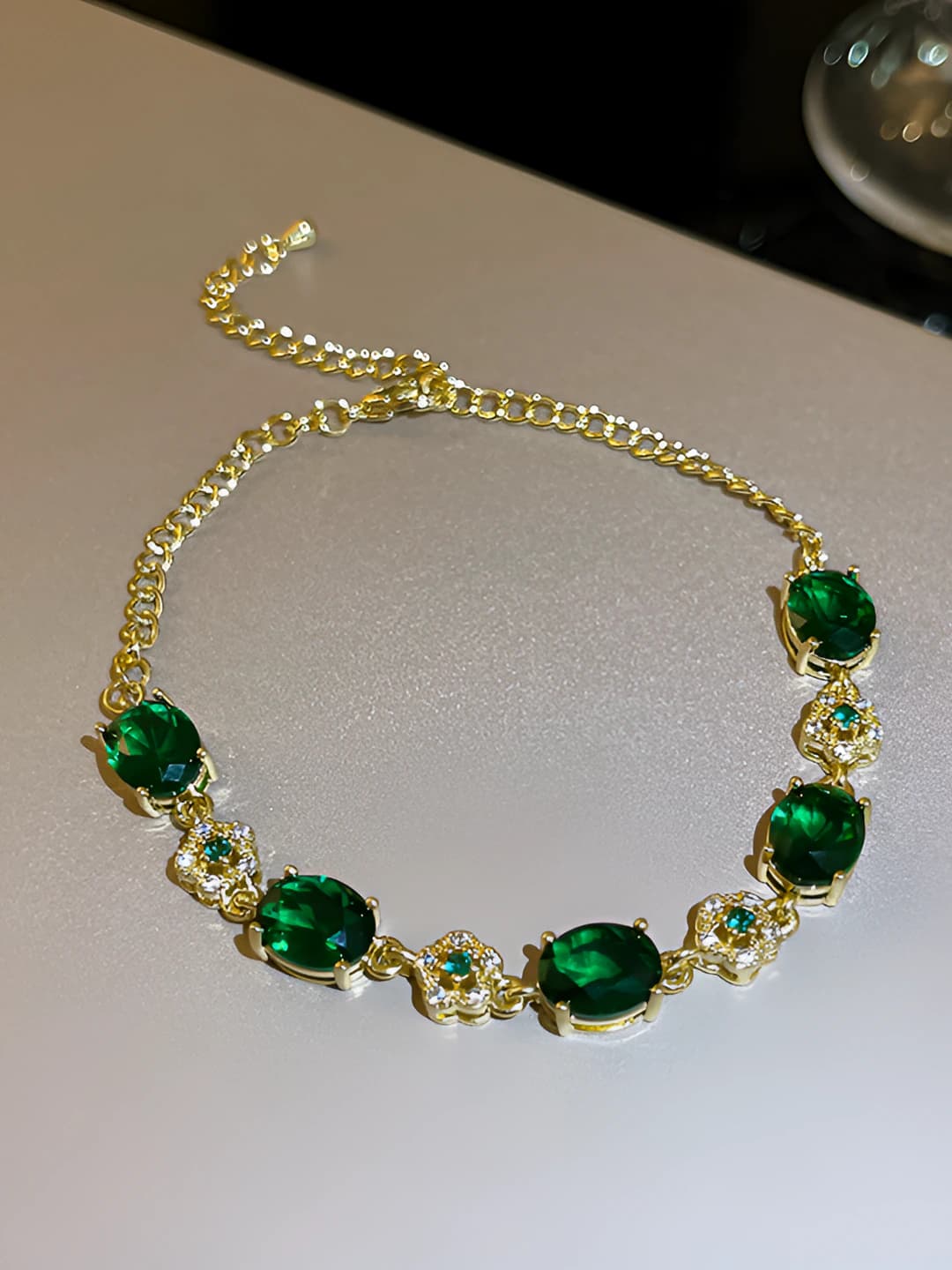 Haqiqiy oltin qoplamali emerald sirkon zinapara