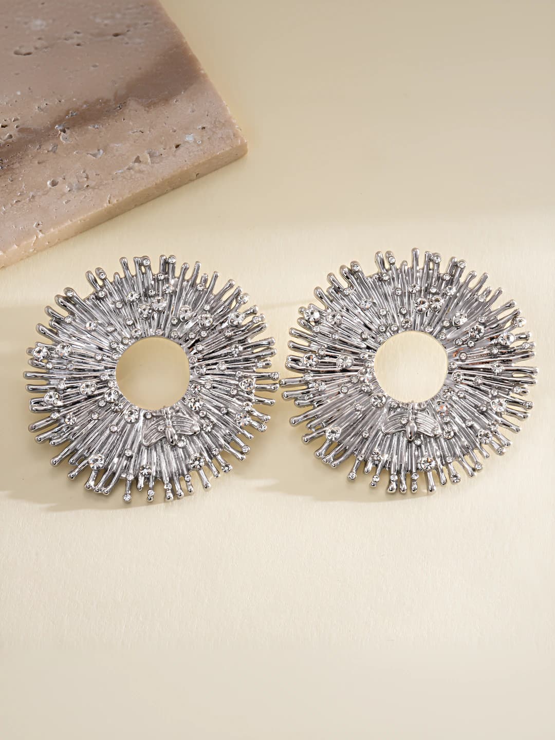 Silver post - Silver