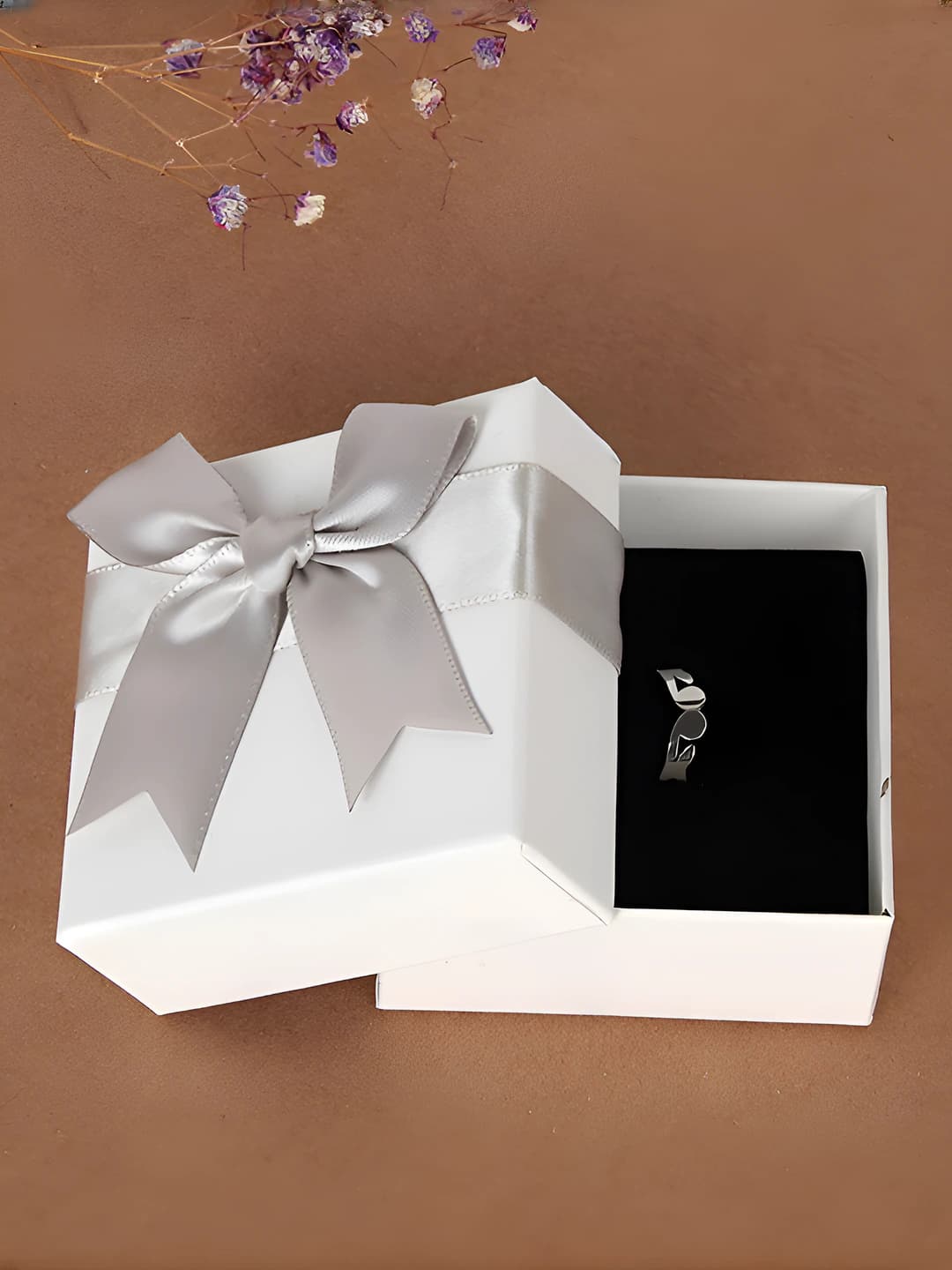 Bow necklace box - Grey white