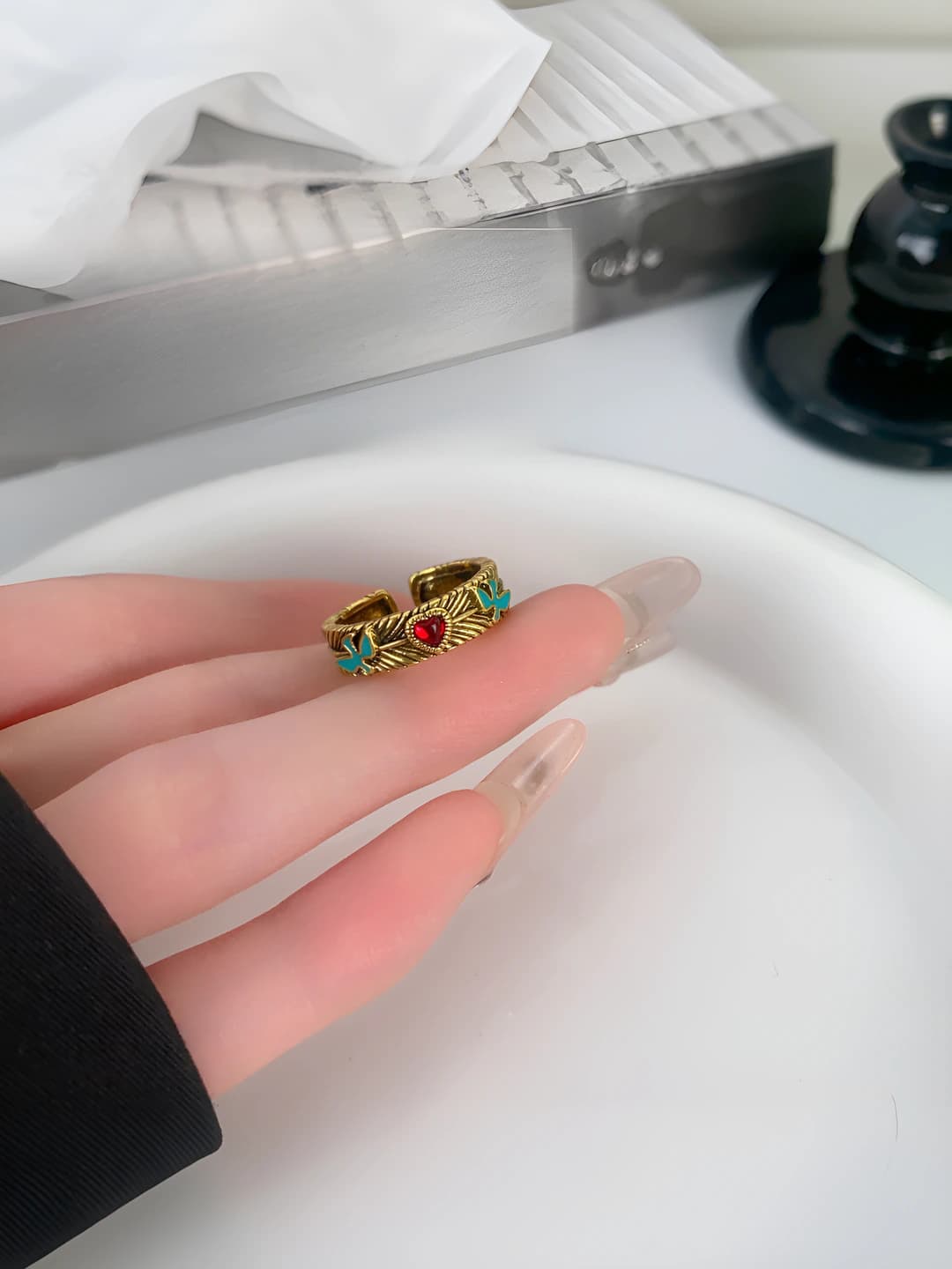 Heart and bird ring J0961
