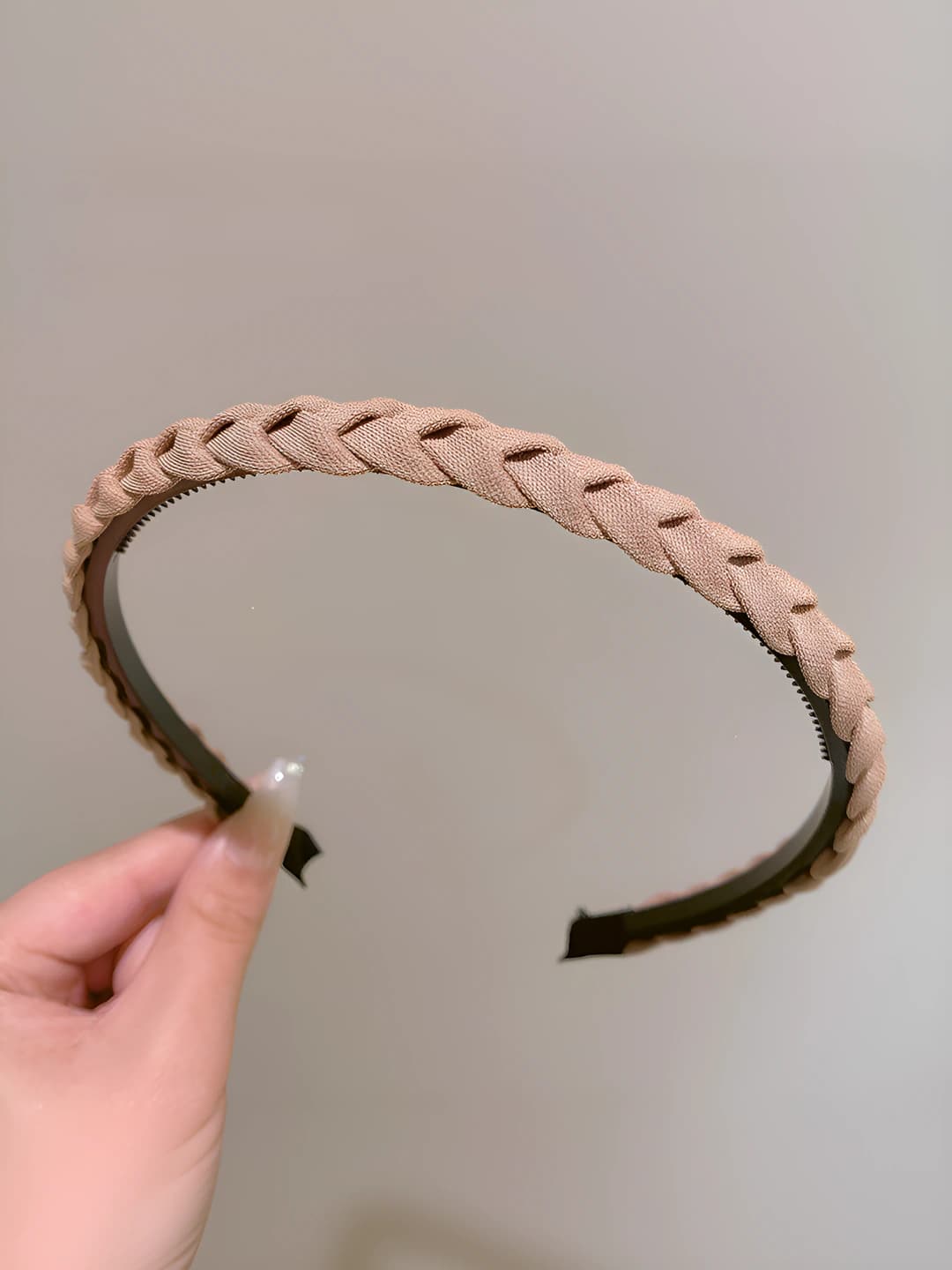 4# Light brown braid, 1 cm