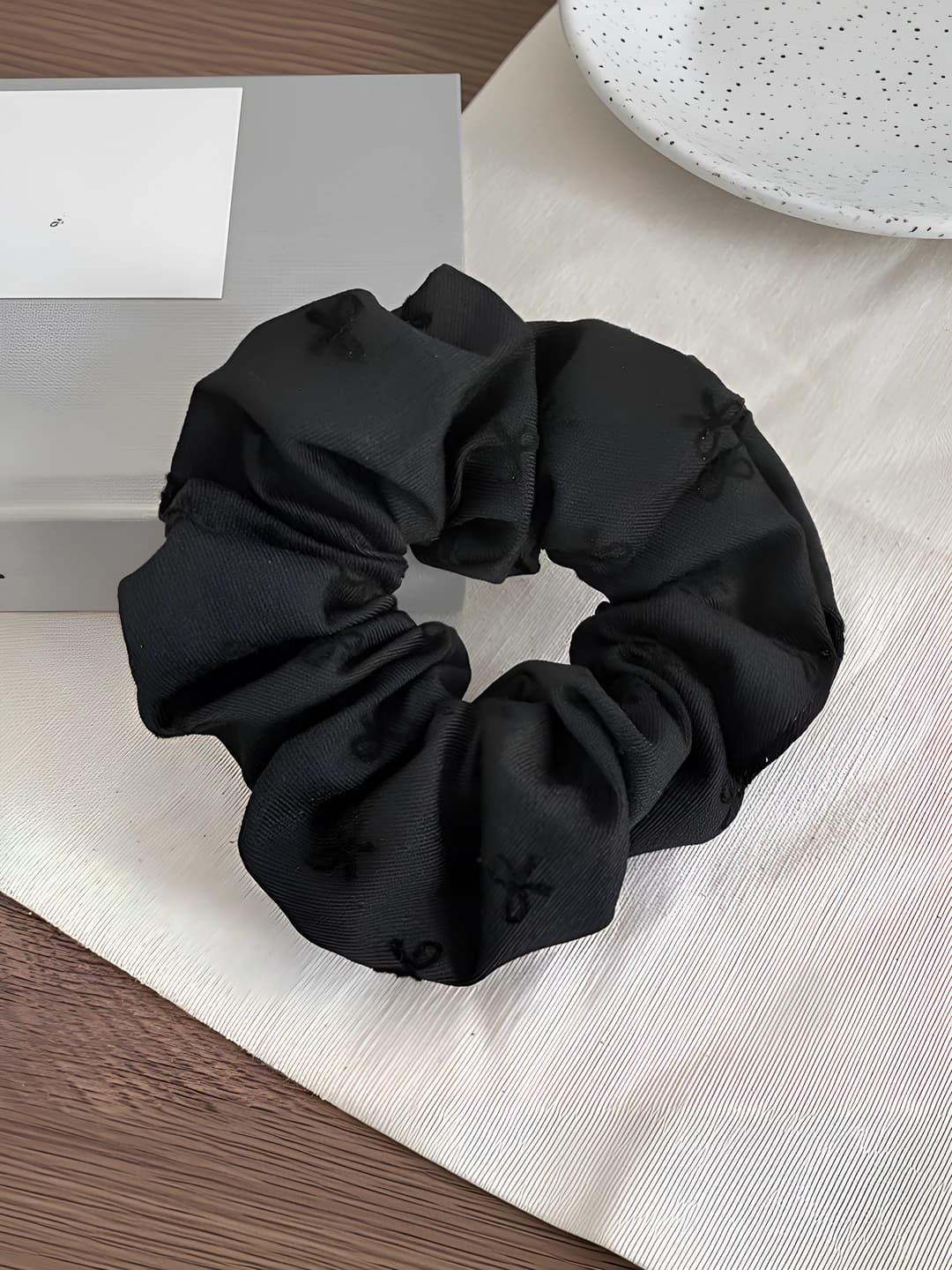 Black, bow