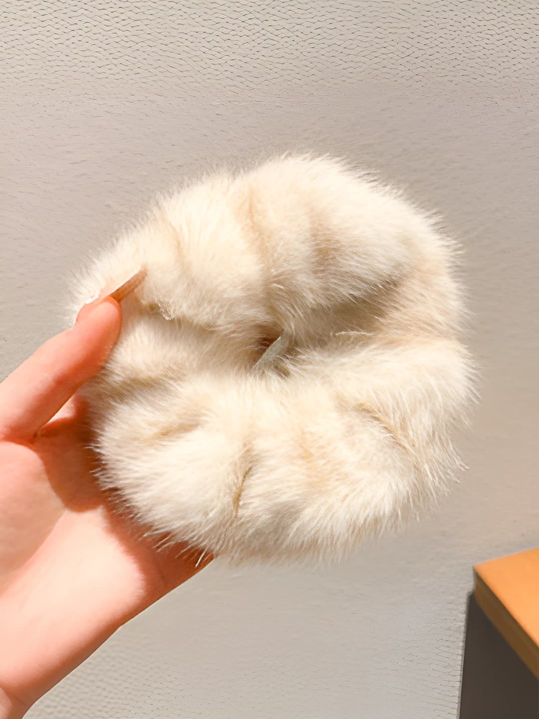Off-white brown 12 cm
