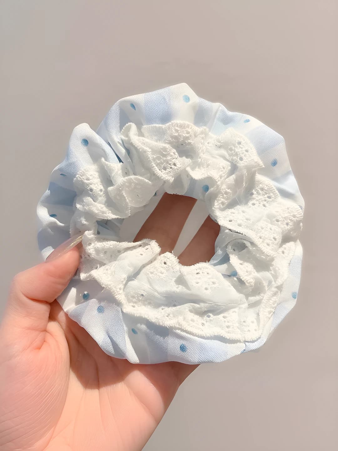Blue polka dot, lace 10 cm
