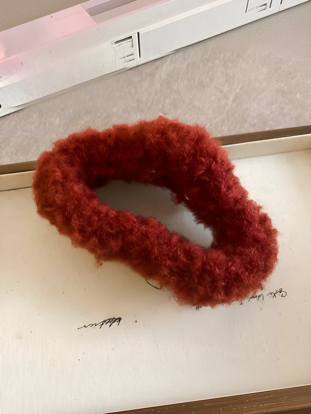 83# Claw clip - Red