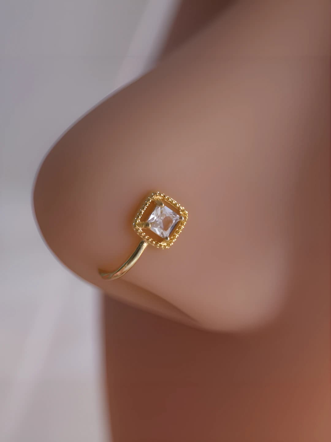 3D square zircon nose clip (1 pc)
