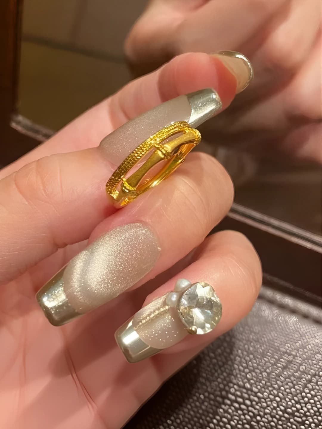 Women's two-layer satin velvet ring in retro style