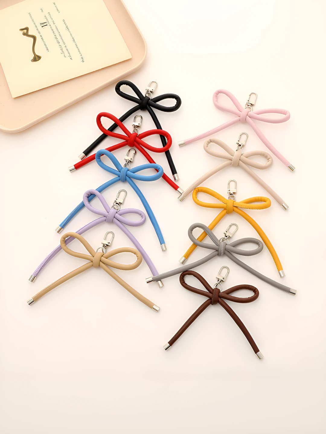 Women's PU leather keychain, DIY phone strap charm with bow, simple and versatile design