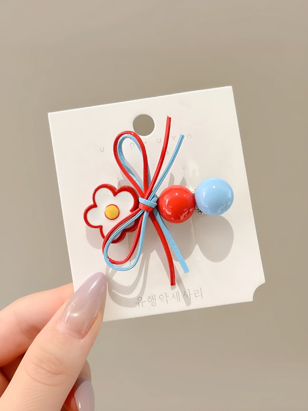 Red-blue floral side clip, 5.5 cm