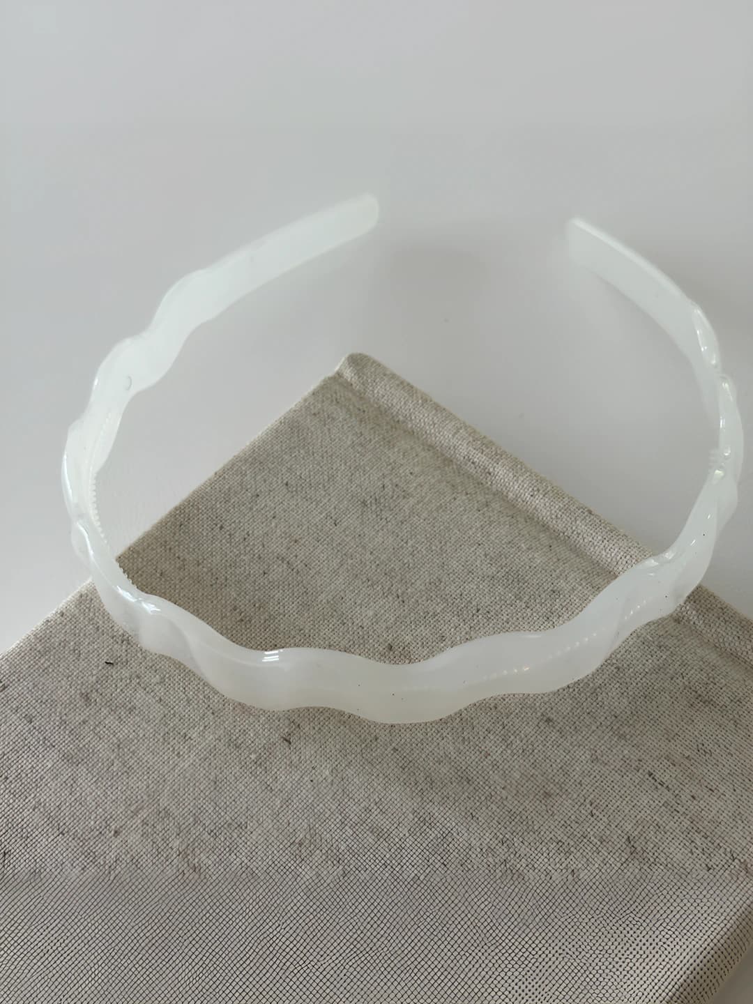 #1 White wavy