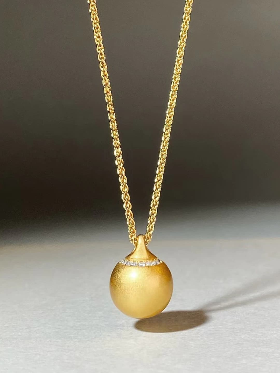 Wish-fulfilling necklace