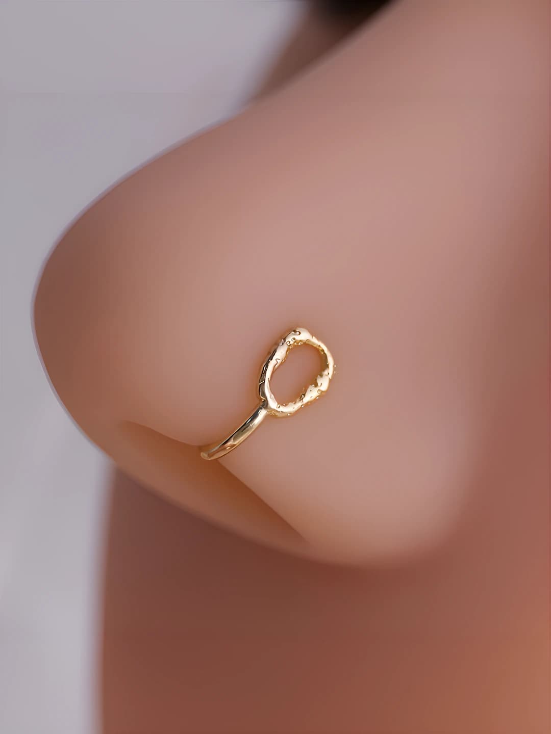 Twisted irregular circle clip (1 pc)