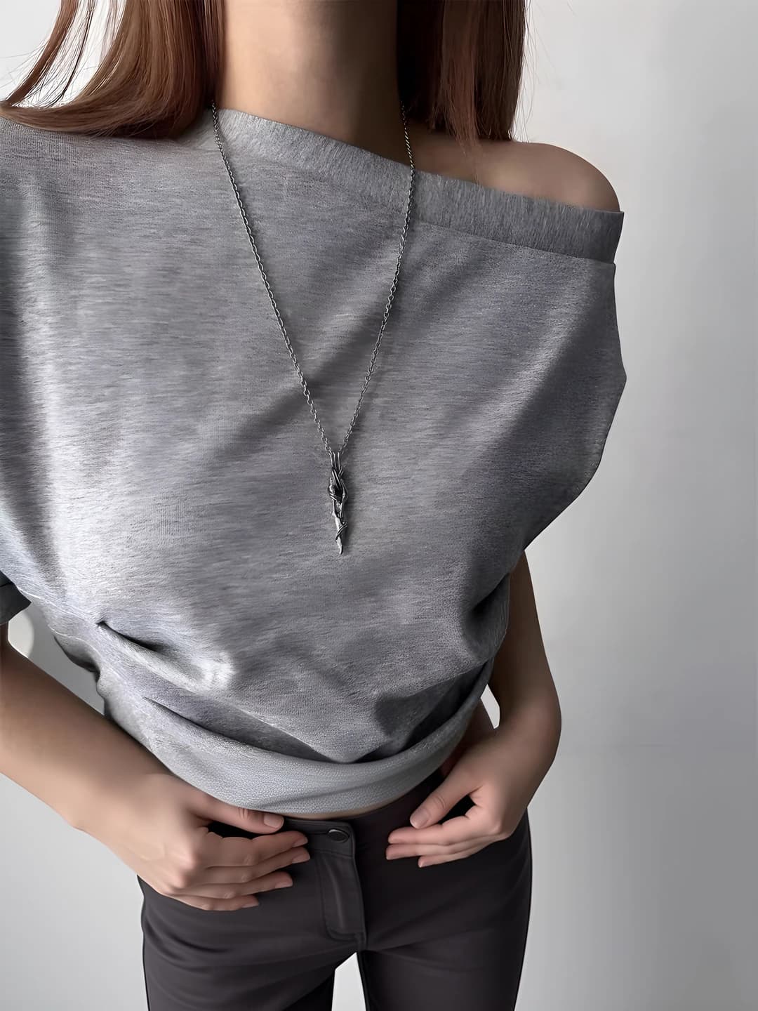 Ayollar uchun koreys uslubida metall kulonli zanjir, titan po'lat, geometriya shakli, 41-50 sm