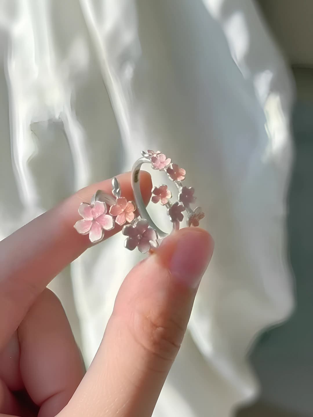 Pink seven-flower ring