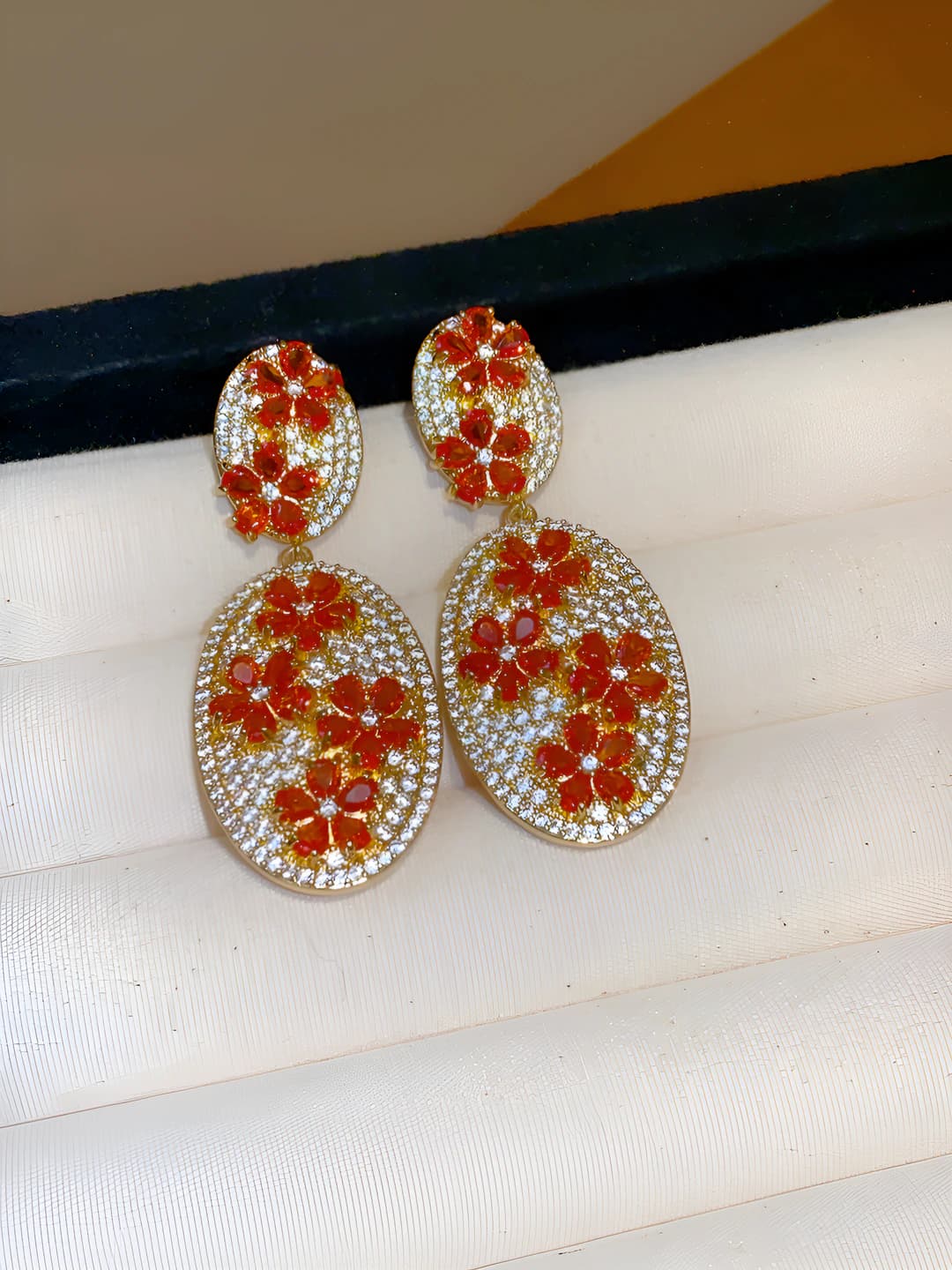 62 silver pin - gold - red