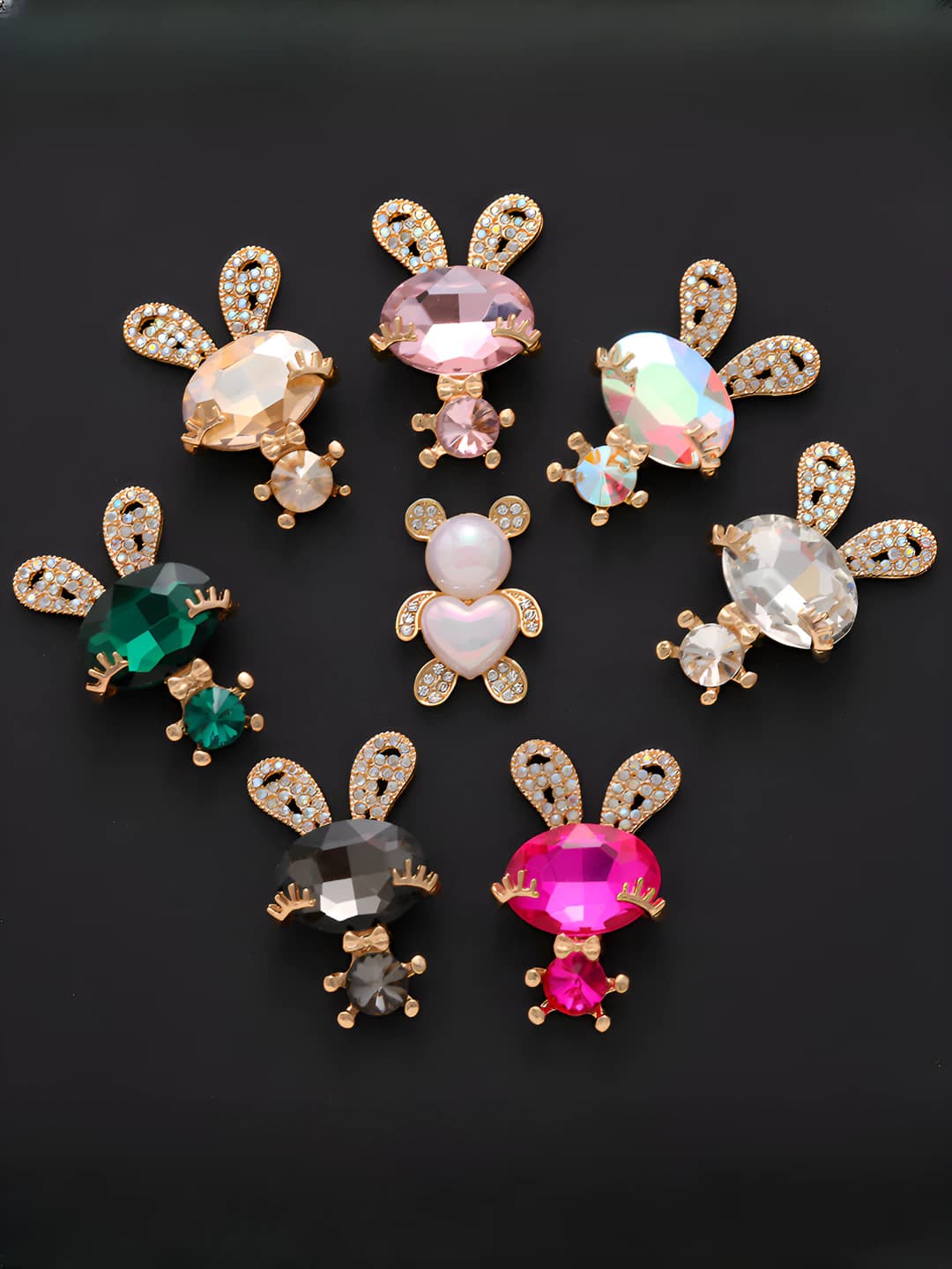 Women's rabbit crystal charms / brooches (DIY decorative accessory)