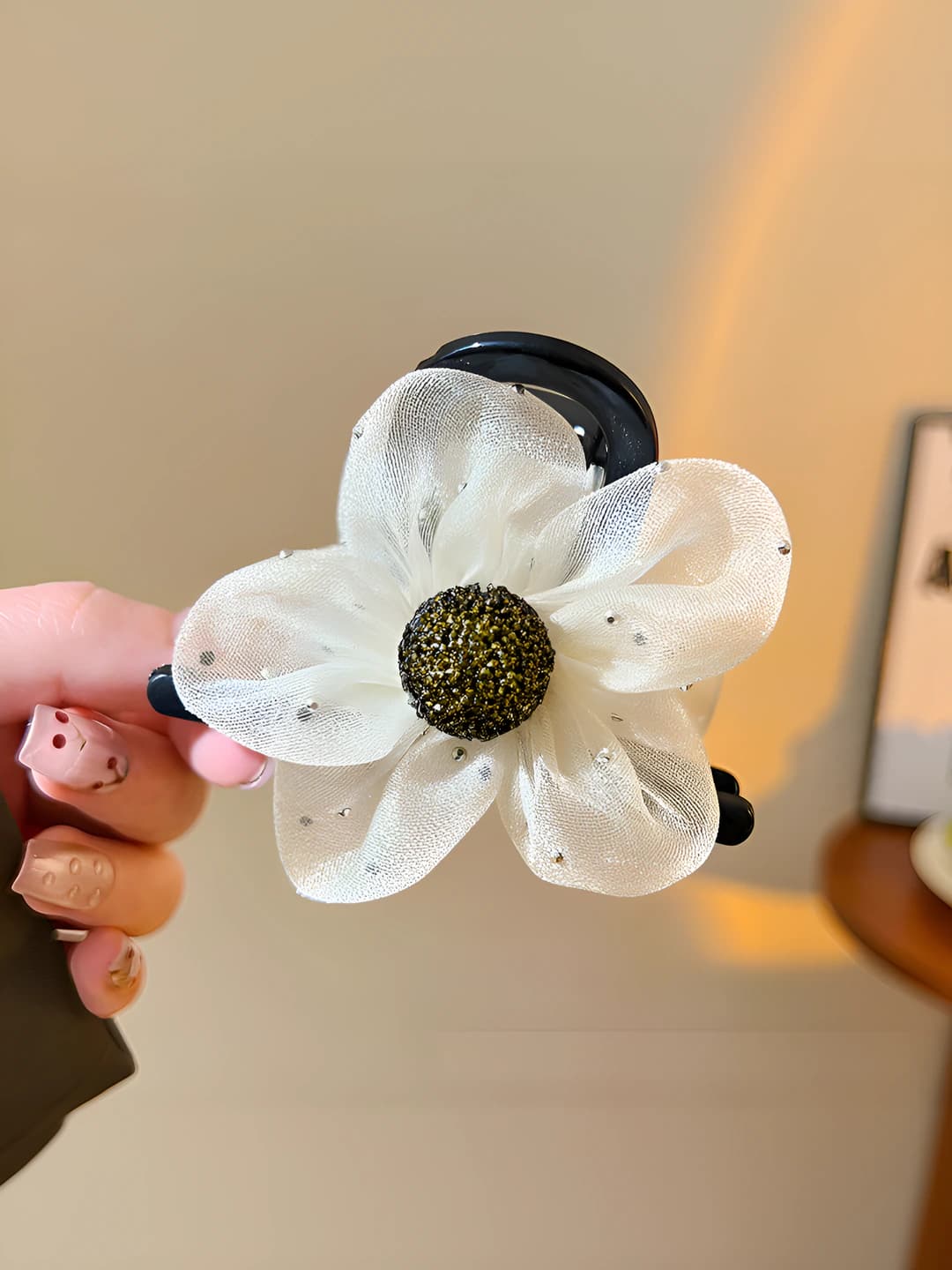 1# Champagne (flowers 7.5 cm)