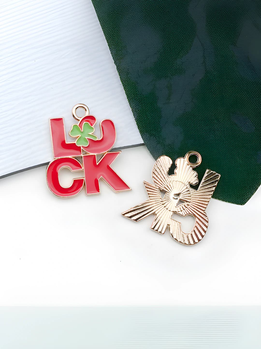 1 dona Qizil LuCK 20x22mm-1.6g-18570