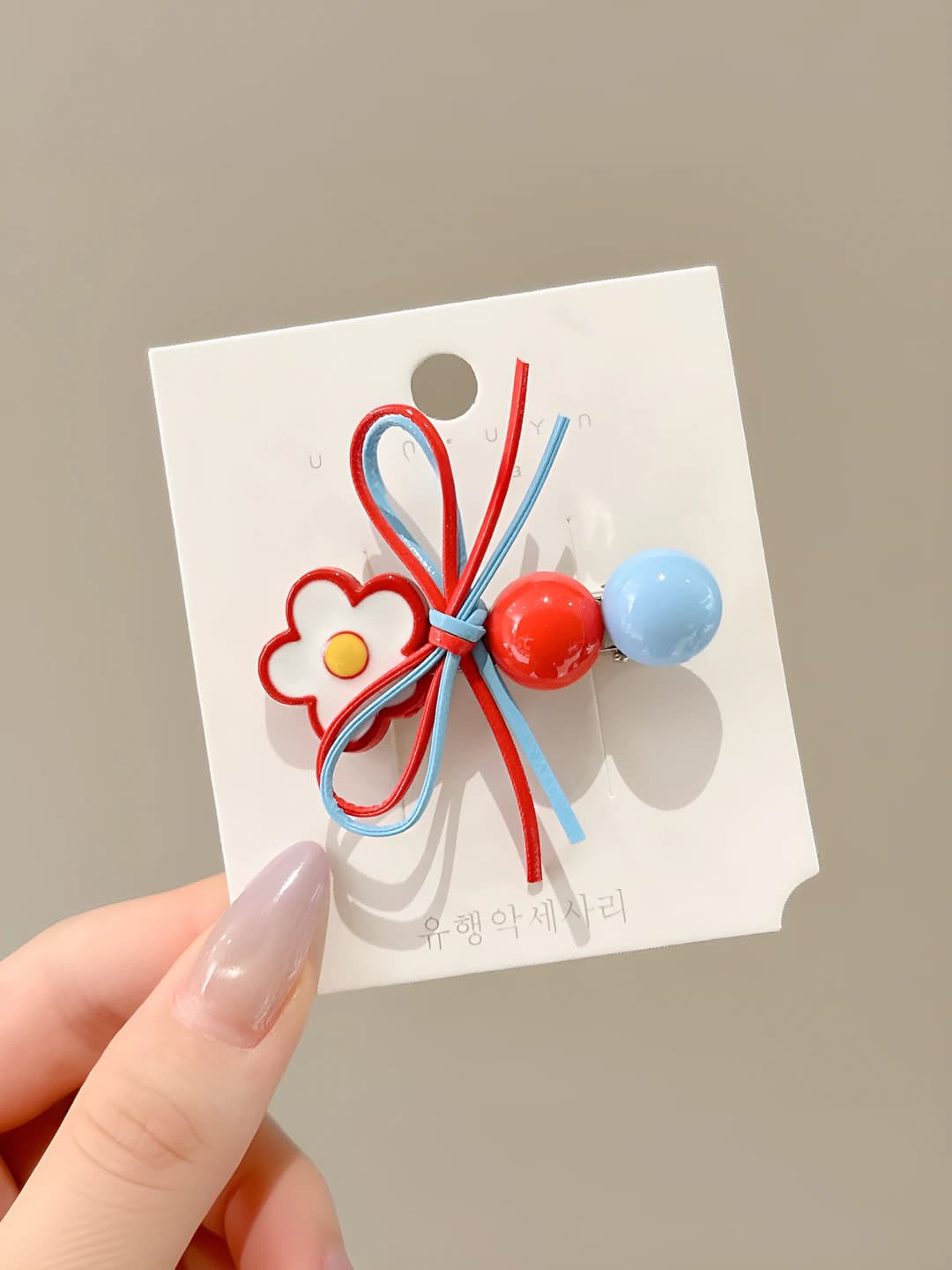 Red-blue floral side clip, 5.5 cm